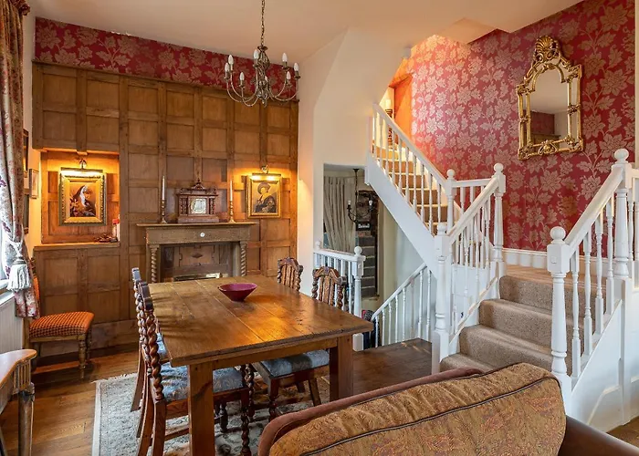 Crookback House アパート *