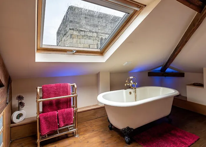 アパート Crookback House