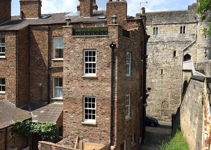 Crookback House アパート ヨーク