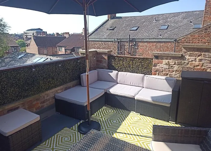 Crookback House ヨーク